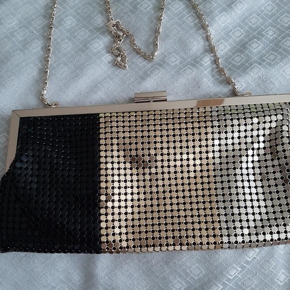 STYLE&CO - 3 tone metallic Clutch purse - Picture 2 of 7